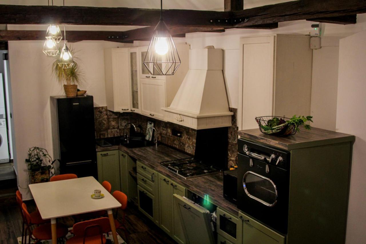 Cozy Cottage - Free Parking, Self Check-In أرادايا المظهر الخارجي الصورة